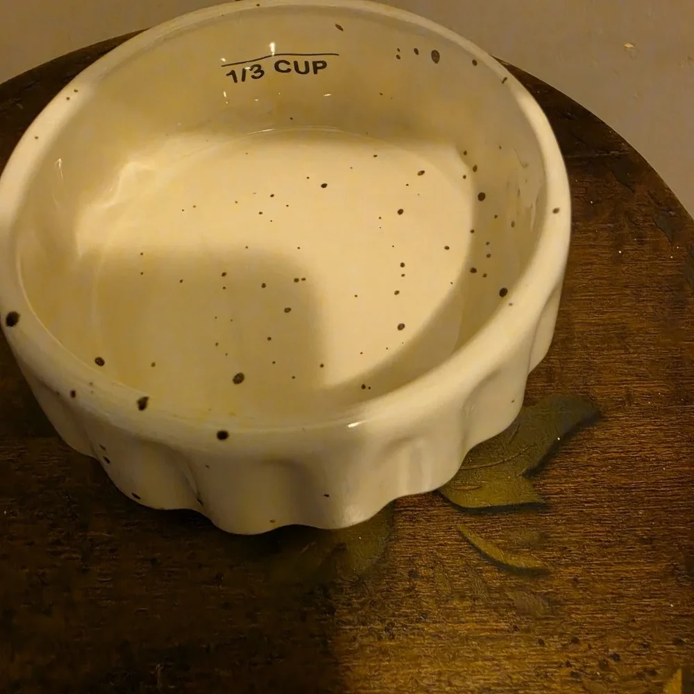 Southern Living Stackable Nesting Ceramic Measuring Cups Cream Color Ceramic